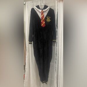 Harry Potter Women’s Size medium 8/10 Onesie Pajamas Costume